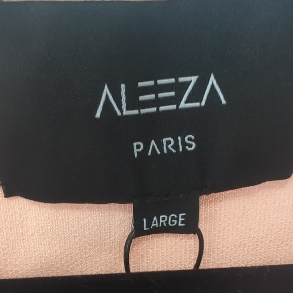 ALEEZA Paris Light Pink Cardigan with Gold Accents NWT Size Large - Picture 2 of 5